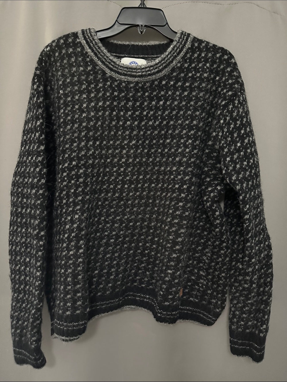 Authentic Iceland Wool Houndstooth Sweater
